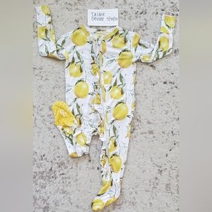 Posh Peanut 6-9M ruffled Limoncello lemons footie